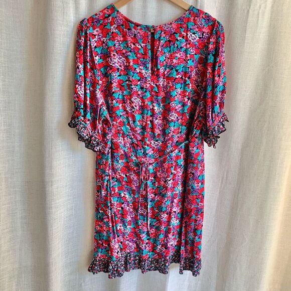 RIXO Womens Bold Floral Dress 16W 18W Short Sleeve Ruffle Hem Mini Boho Party - Picture 4 of 16